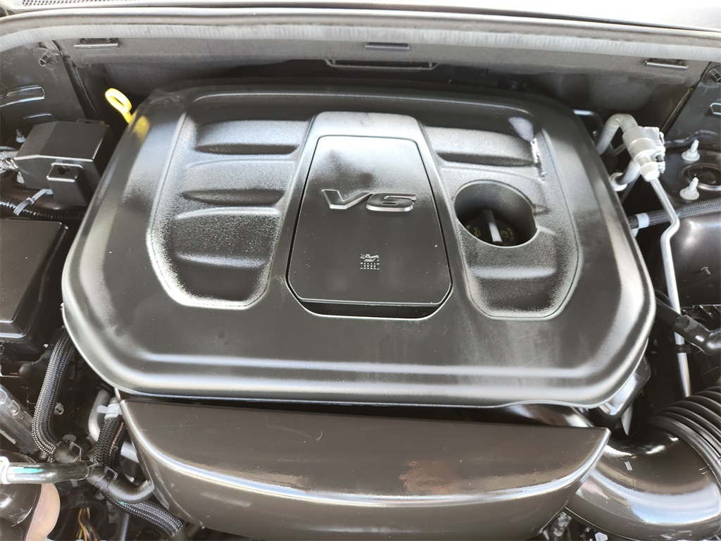 Vehicle image 32 of 33