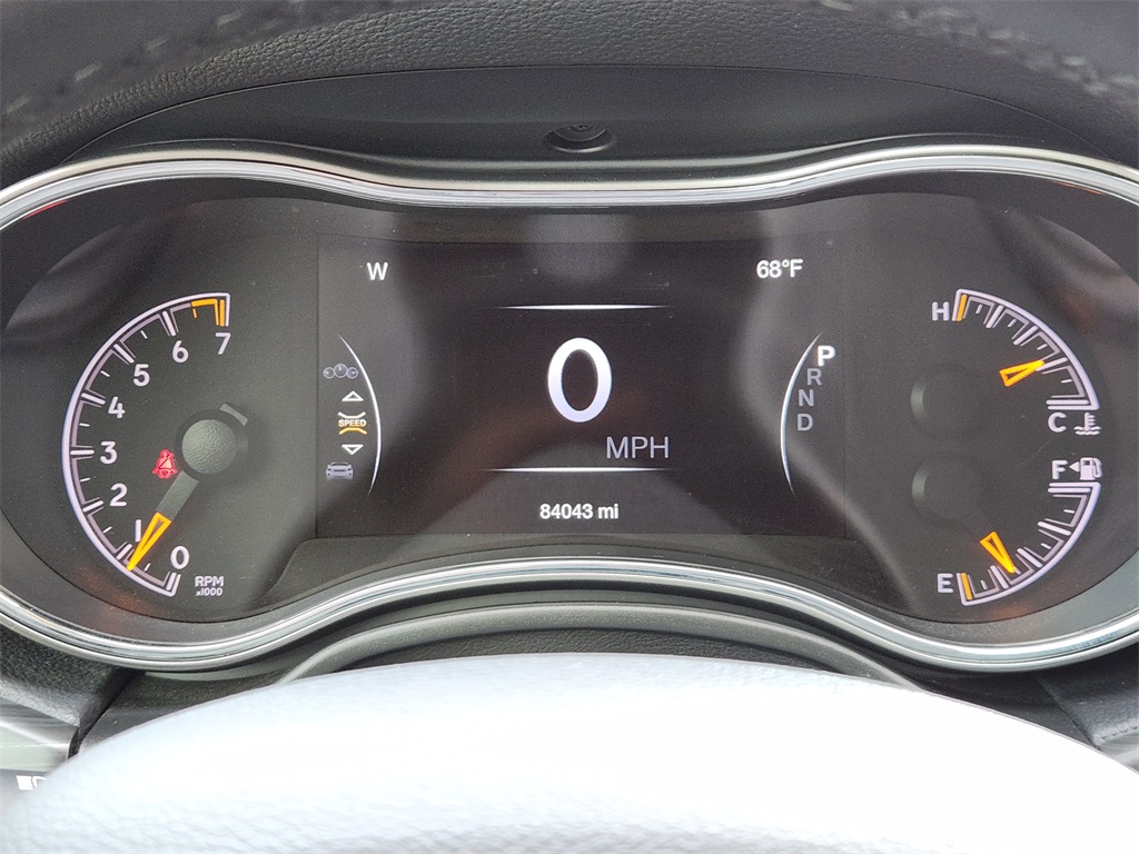 Vehicle image 9 of 33