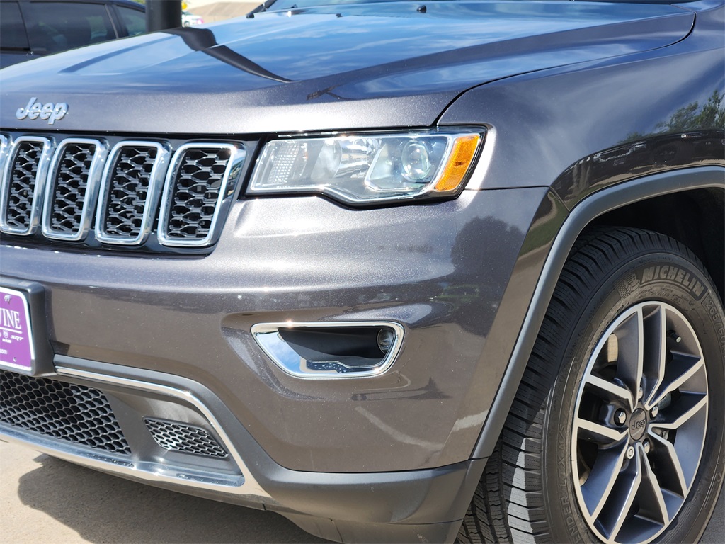 Vehicle image 20 of 33