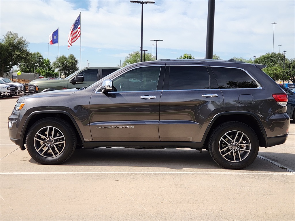 Vehicle image 7 of 33