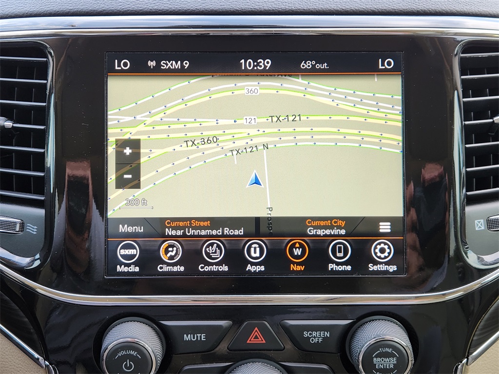 Vehicle image 11 of 33