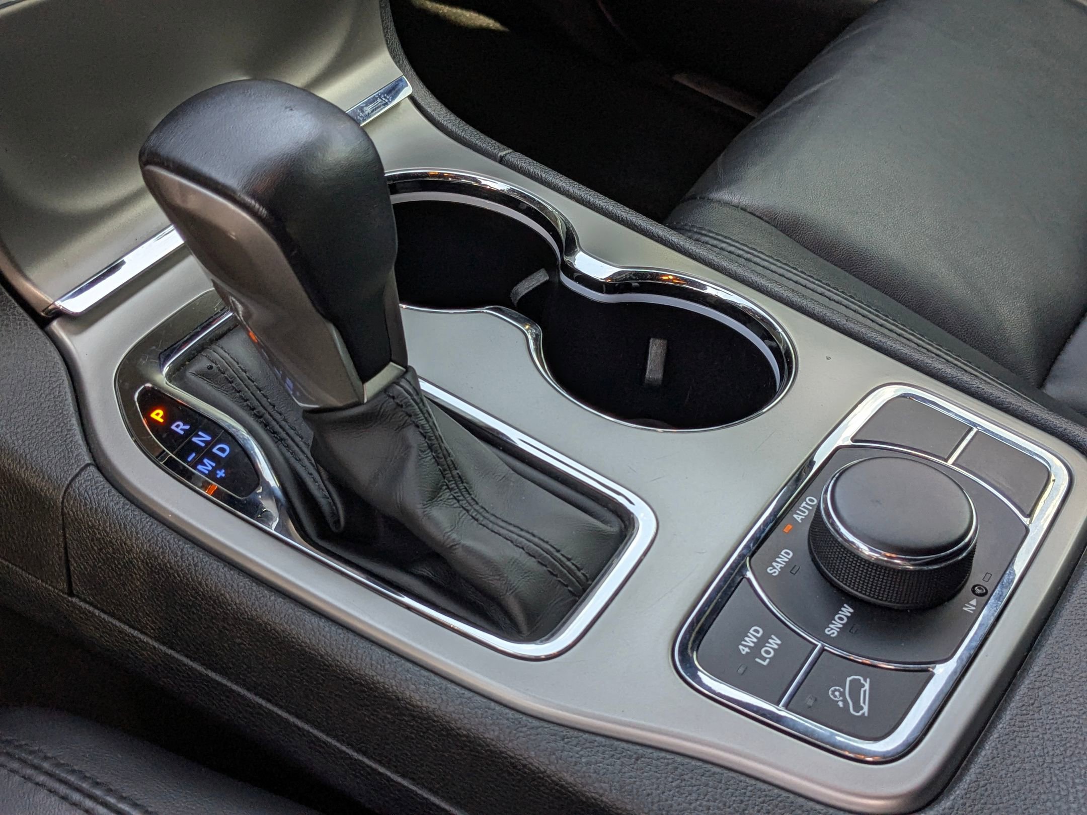 Vehicle image 22 of 31