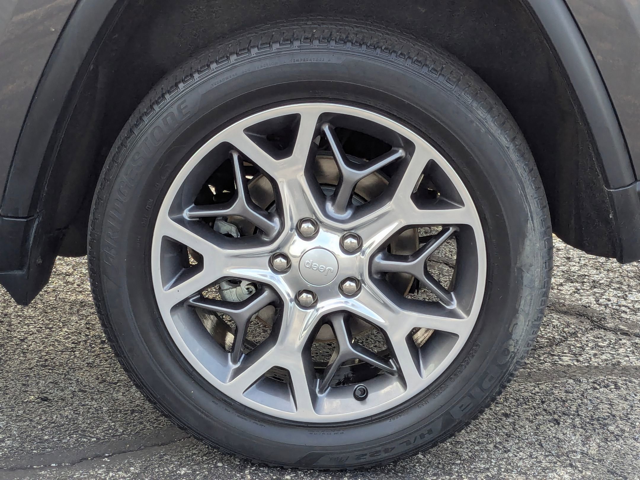 Vehicle image 10 of 31