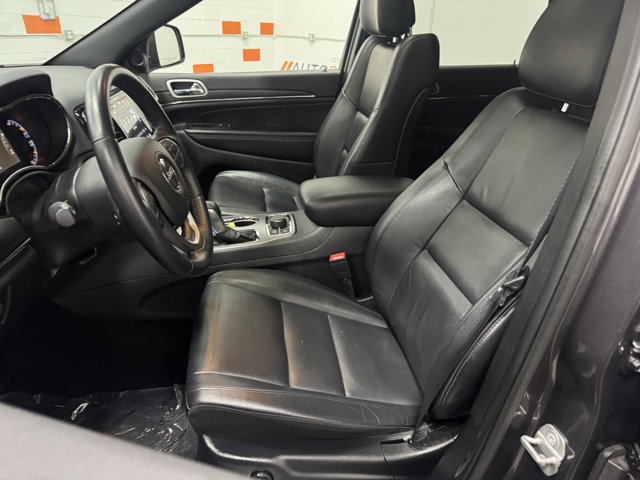 Vehicle image 12 of 31