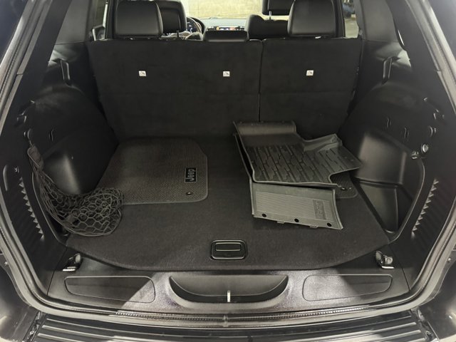 Vehicle image 13 of 31