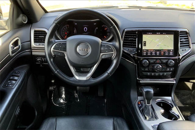 Vehicle image 7 of 34