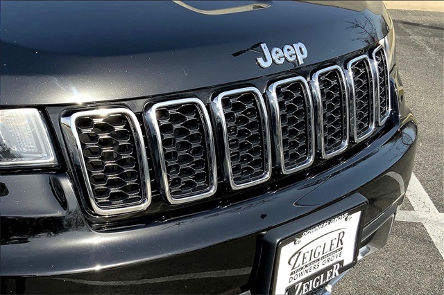 Vehicle image 30 of 34