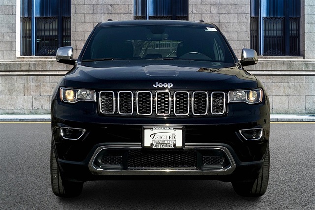 Vehicle image 2 of 34