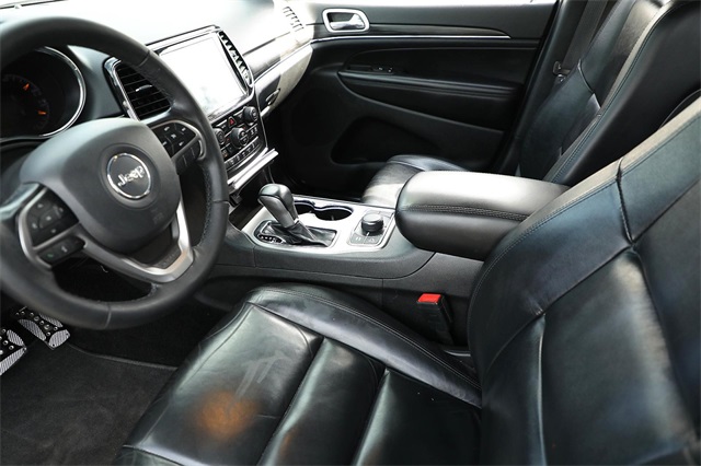 Vehicle image 12 of 32