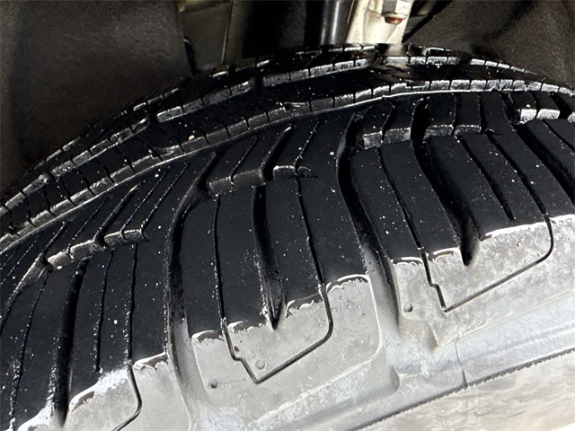 Vehicle image 15 of 48