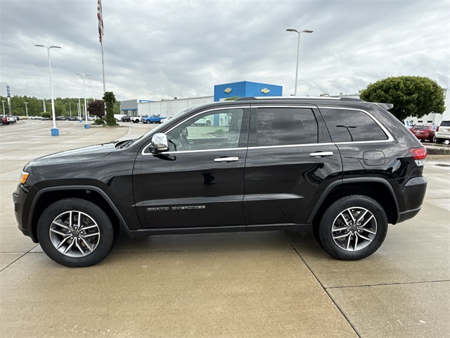 Vehicle image 8 of 48