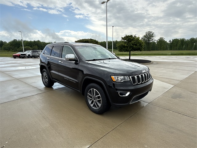 Vehicle image 3 of 48