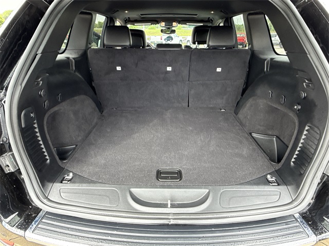 Vehicle image 14 of 48