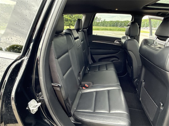 Vehicle image 17 of 48