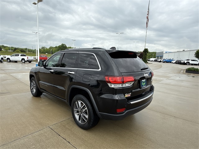 Vehicle image 7 of 48