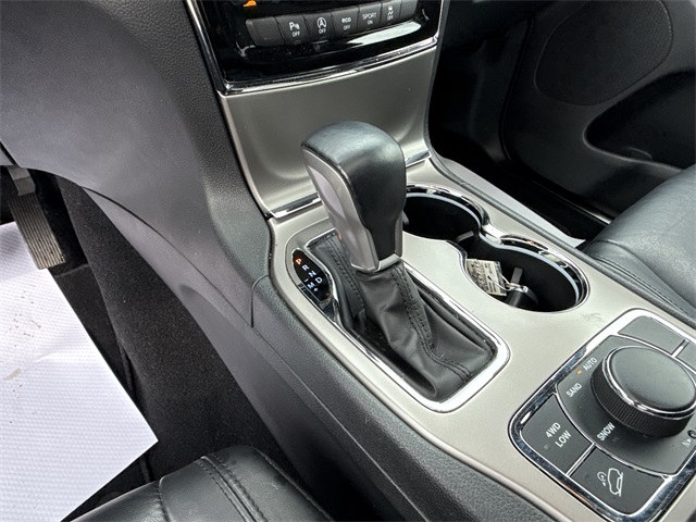 Vehicle image 31 of 48