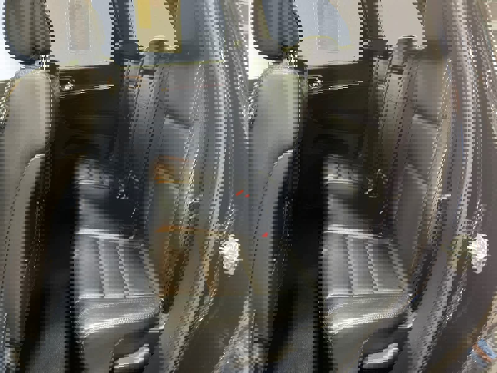 Vehicle image 19 of 20