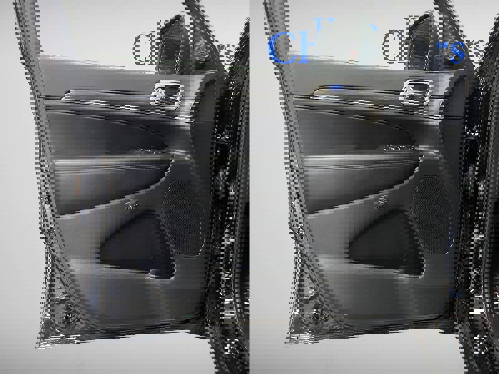 Vehicle image 12 of 20