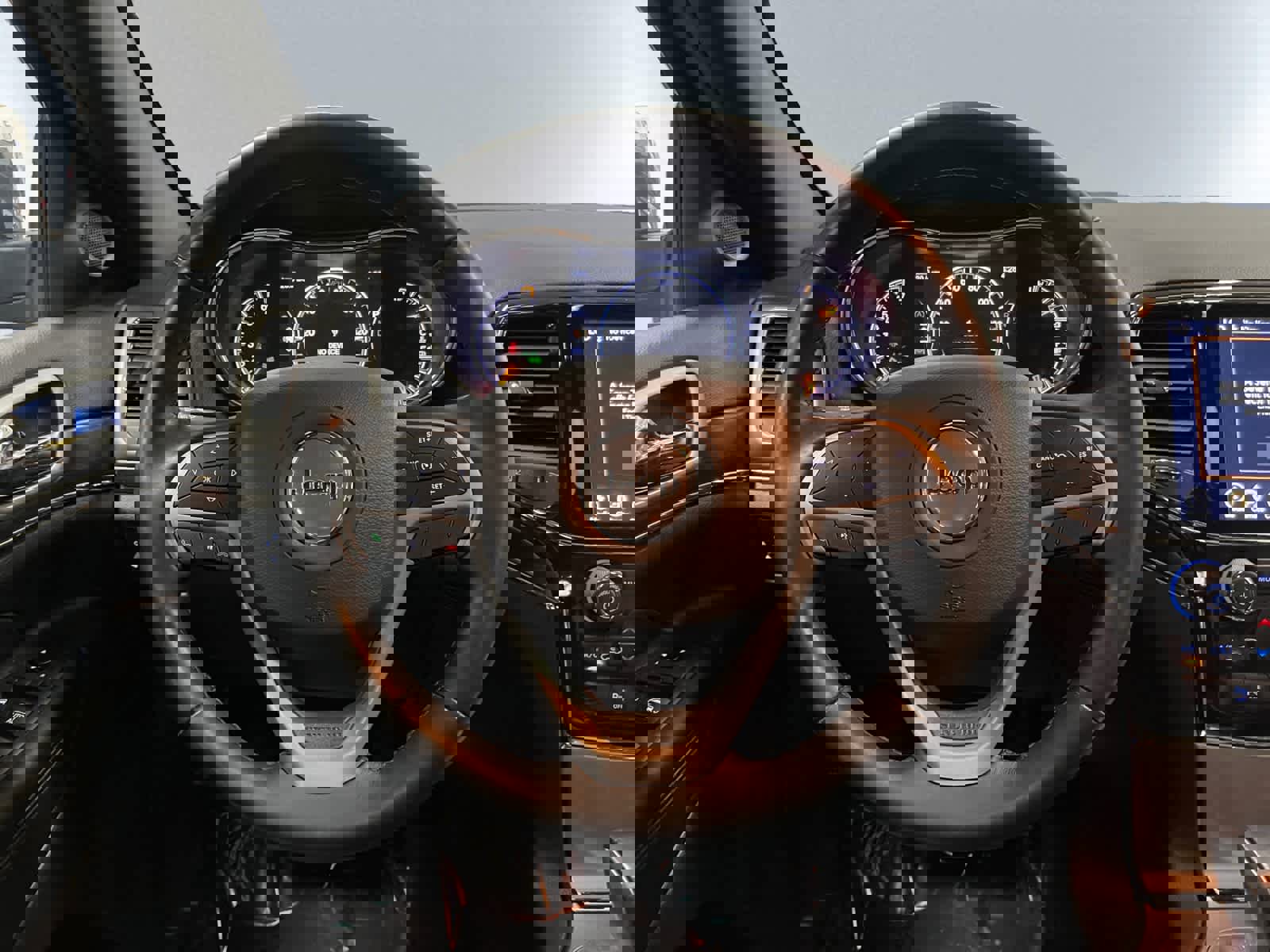 Vehicle image 18 of 20