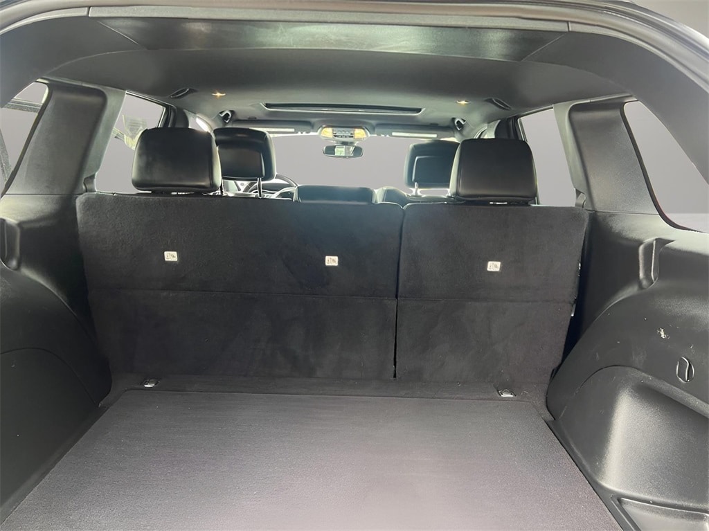 Vehicle image 9 of 36