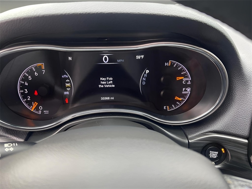 Vehicle image 22 of 36
