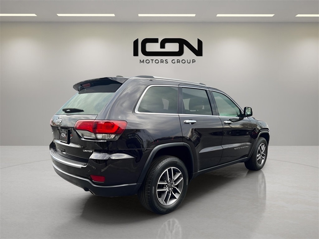 Vehicle image 4 of 36