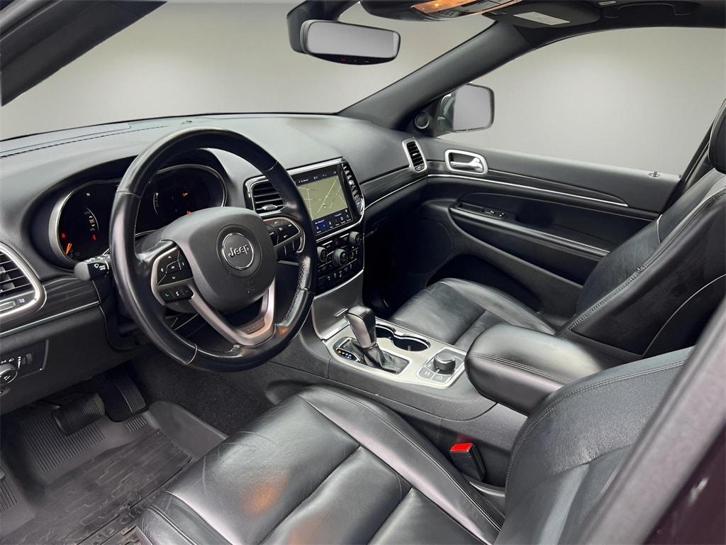 Vehicle image 19 of 36
