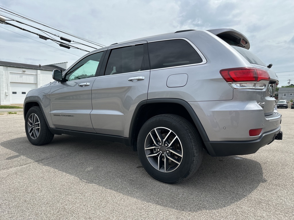 Vehicle image 6 of 41