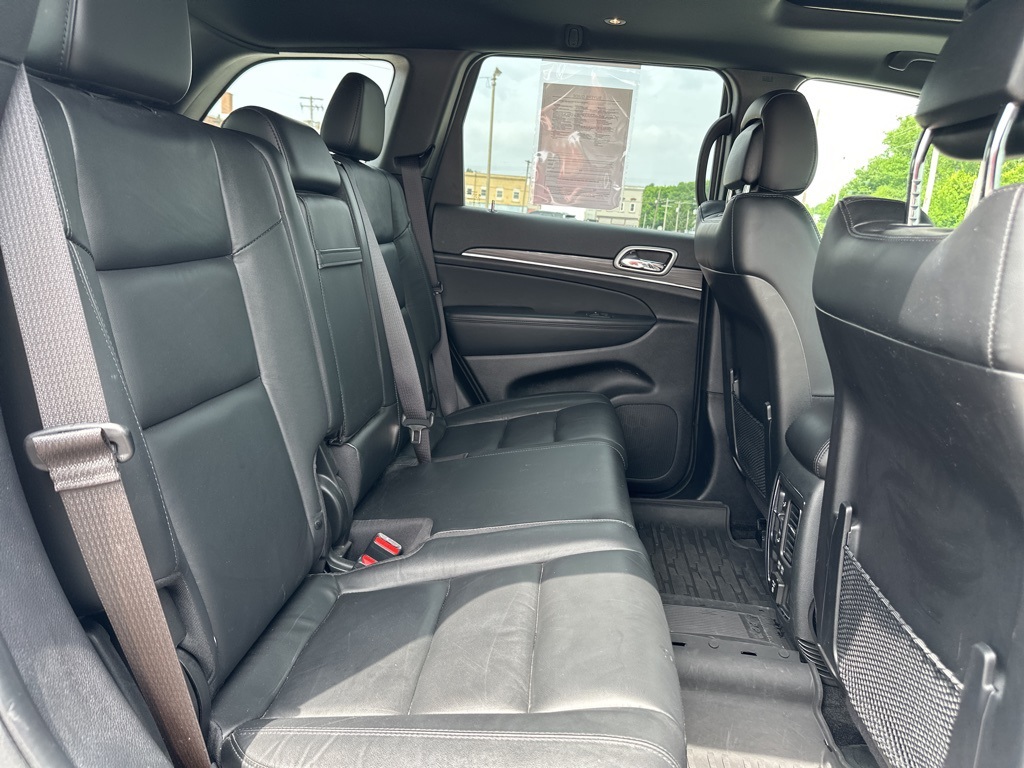 Vehicle image 24 of 41