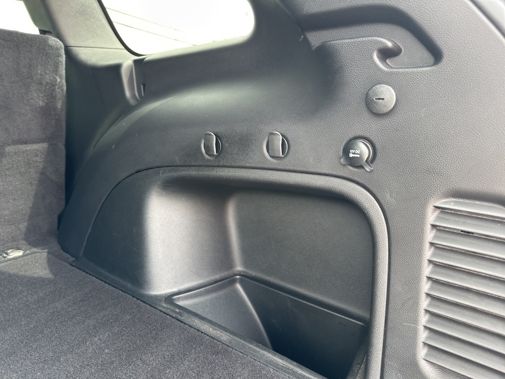 Vehicle image 11 of 41