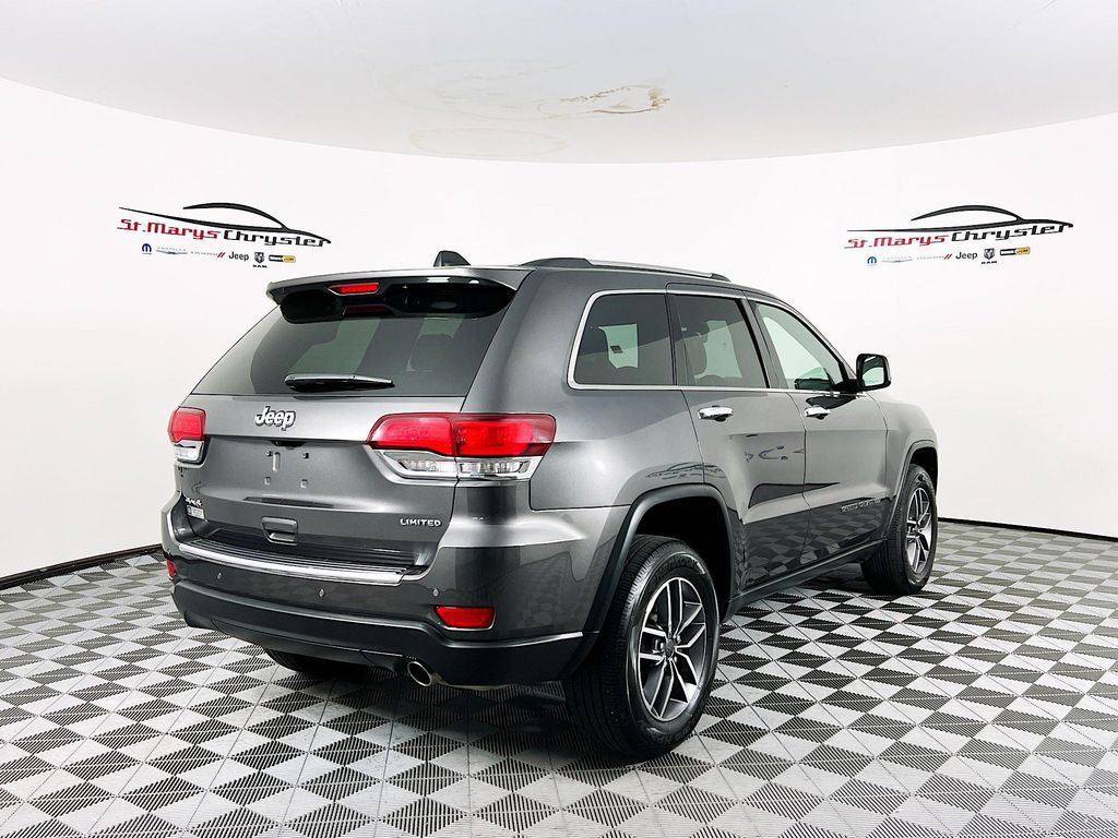 Vehicle image 5 of 34