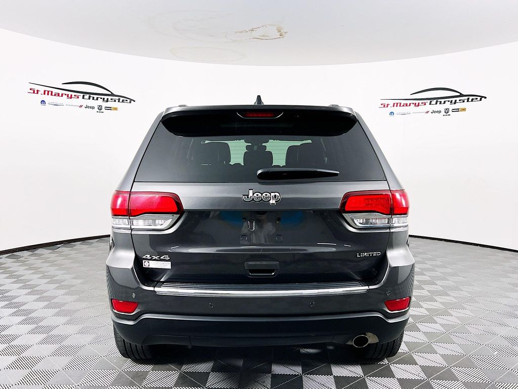 Vehicle image 6 of 34