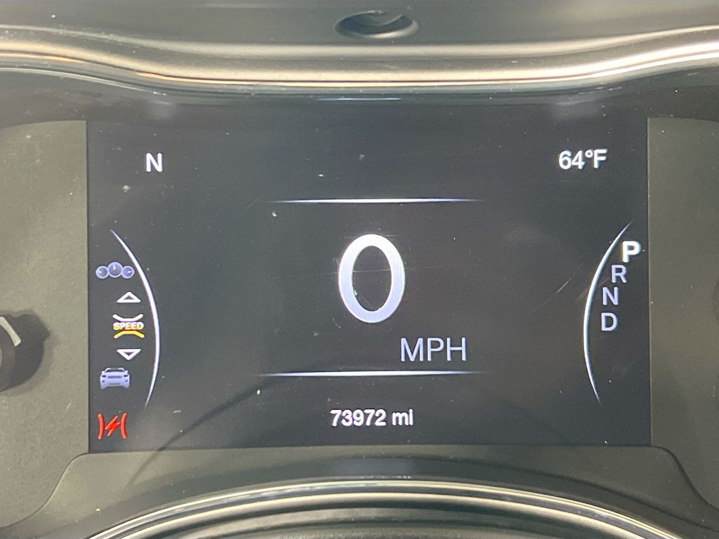 Vehicle image 13 of 34