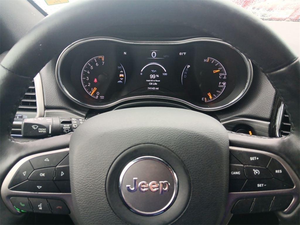 Vehicle image 16 of 25