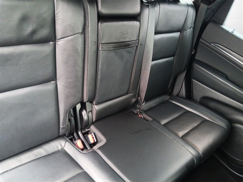 Vehicle image 13 of 25