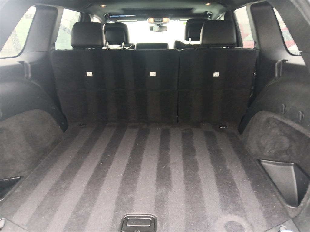 Vehicle image 24 of 25