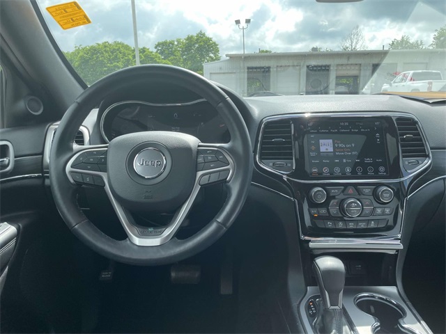 Vehicle image 16 of 40