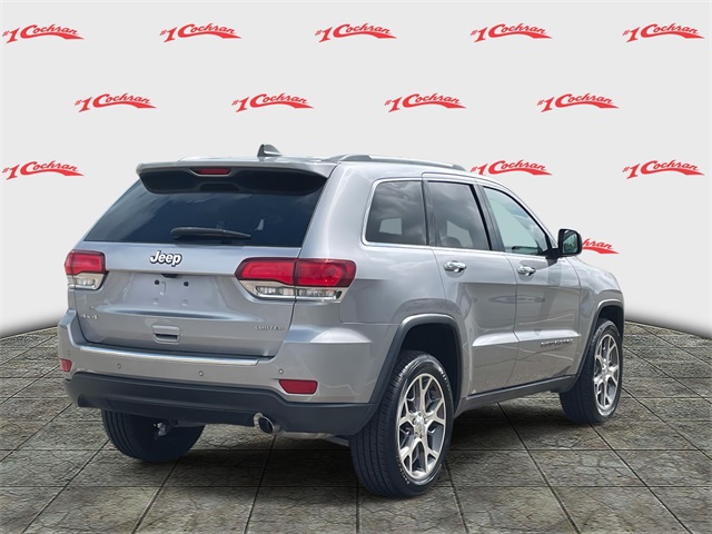 Vehicle image 5 of 40