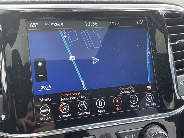Vehicle image 19 of 40