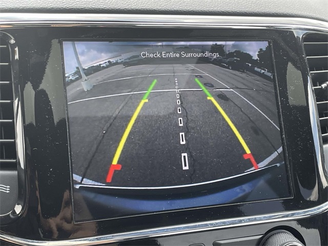 Vehicle image 22 of 40