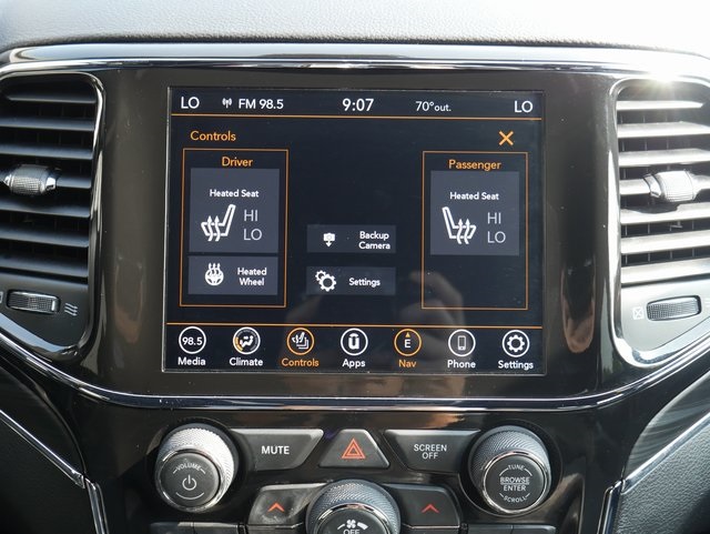 Vehicle image 7 of 29