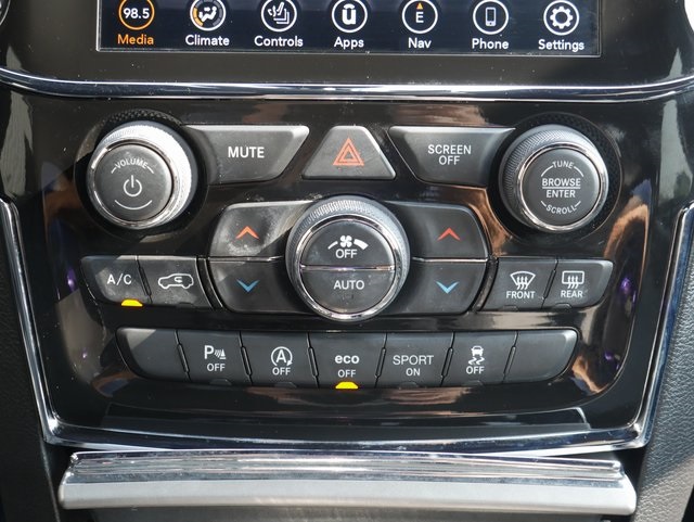 Vehicle image 24 of 29