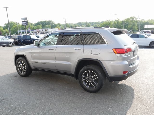 Vehicle image 4 of 29