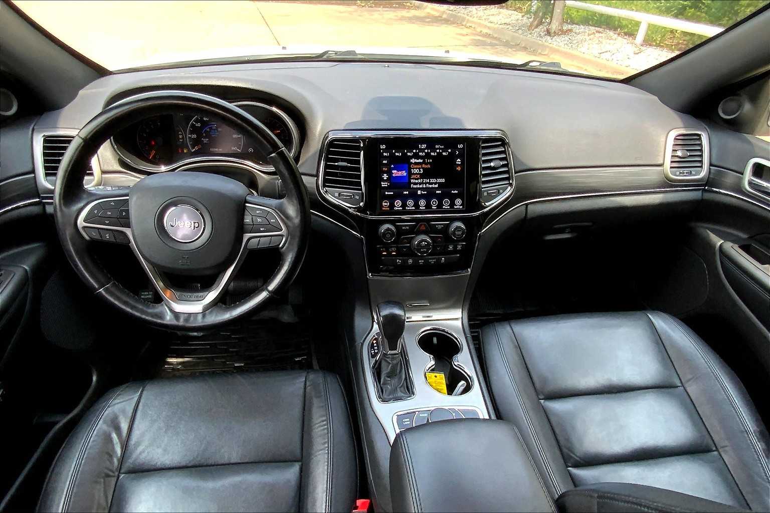 Vehicle image 15 of 36