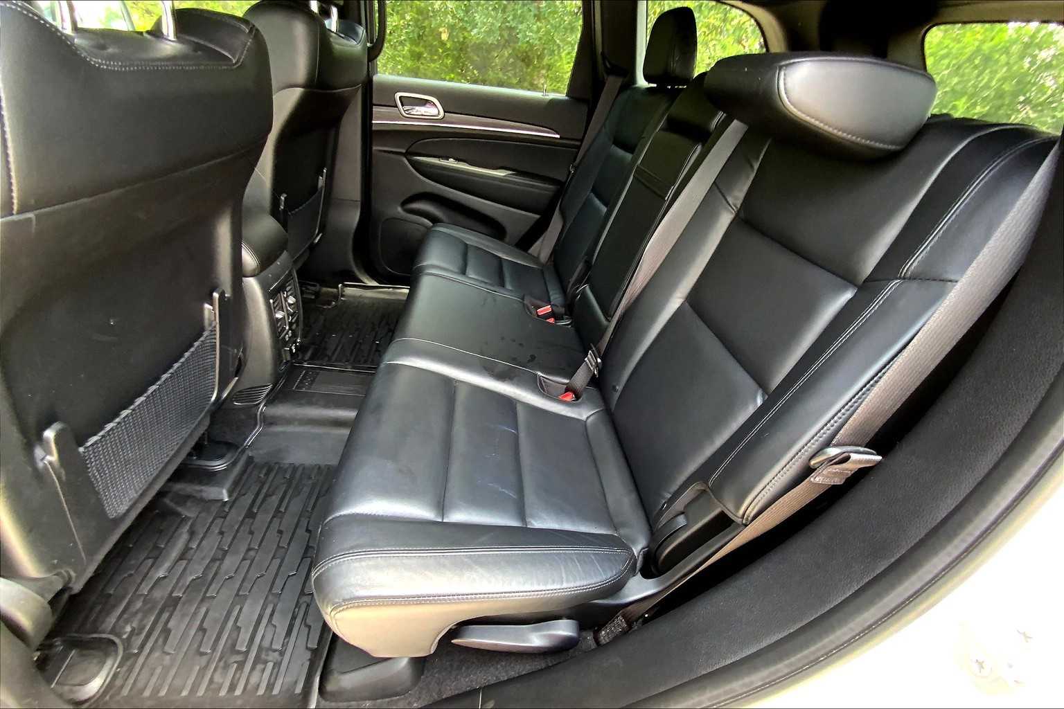 Vehicle image 20 of 36