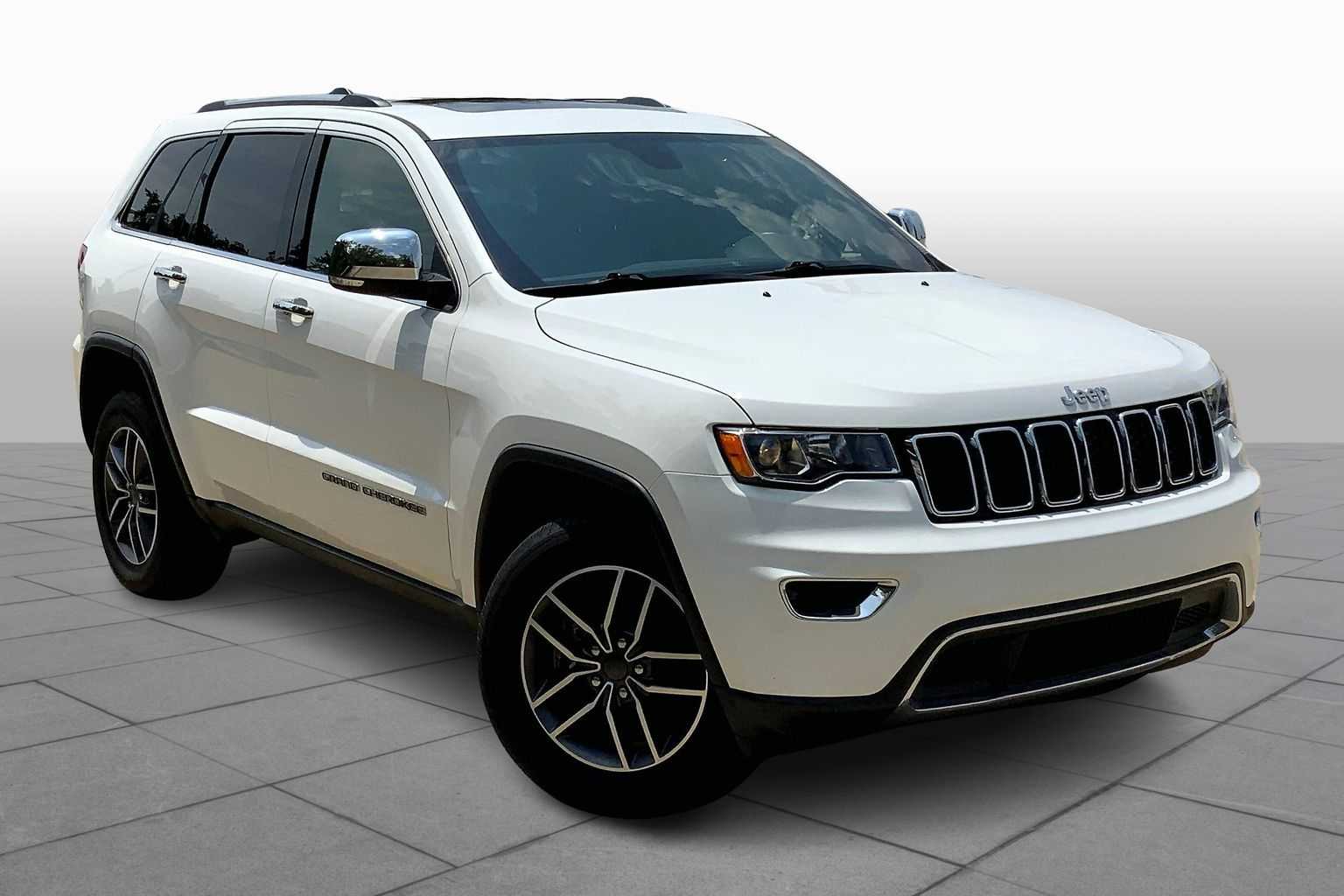 Vehicle image 3 of 36