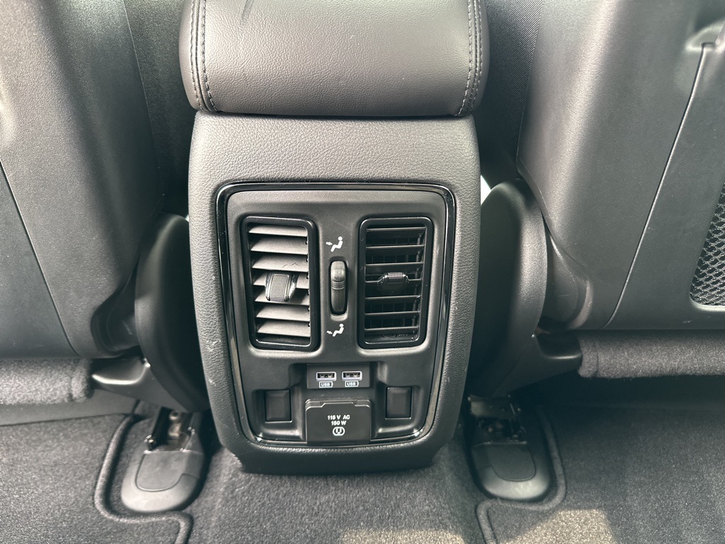 Vehicle image 42 of 44