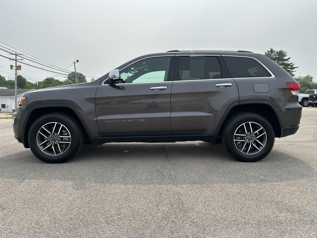 Vehicle image 7 of 44