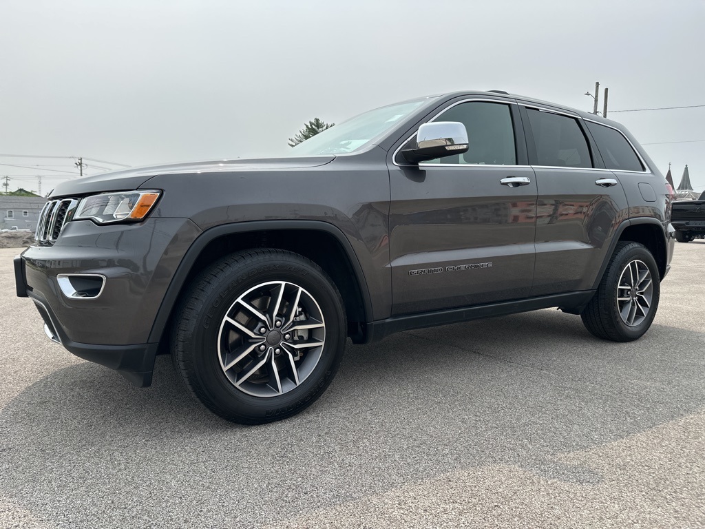 Vehicle image 1 of 44