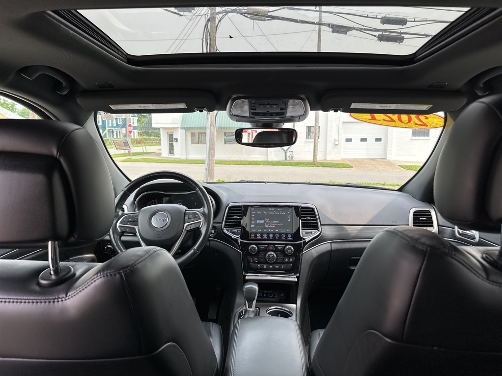 Vehicle image 43 of 44